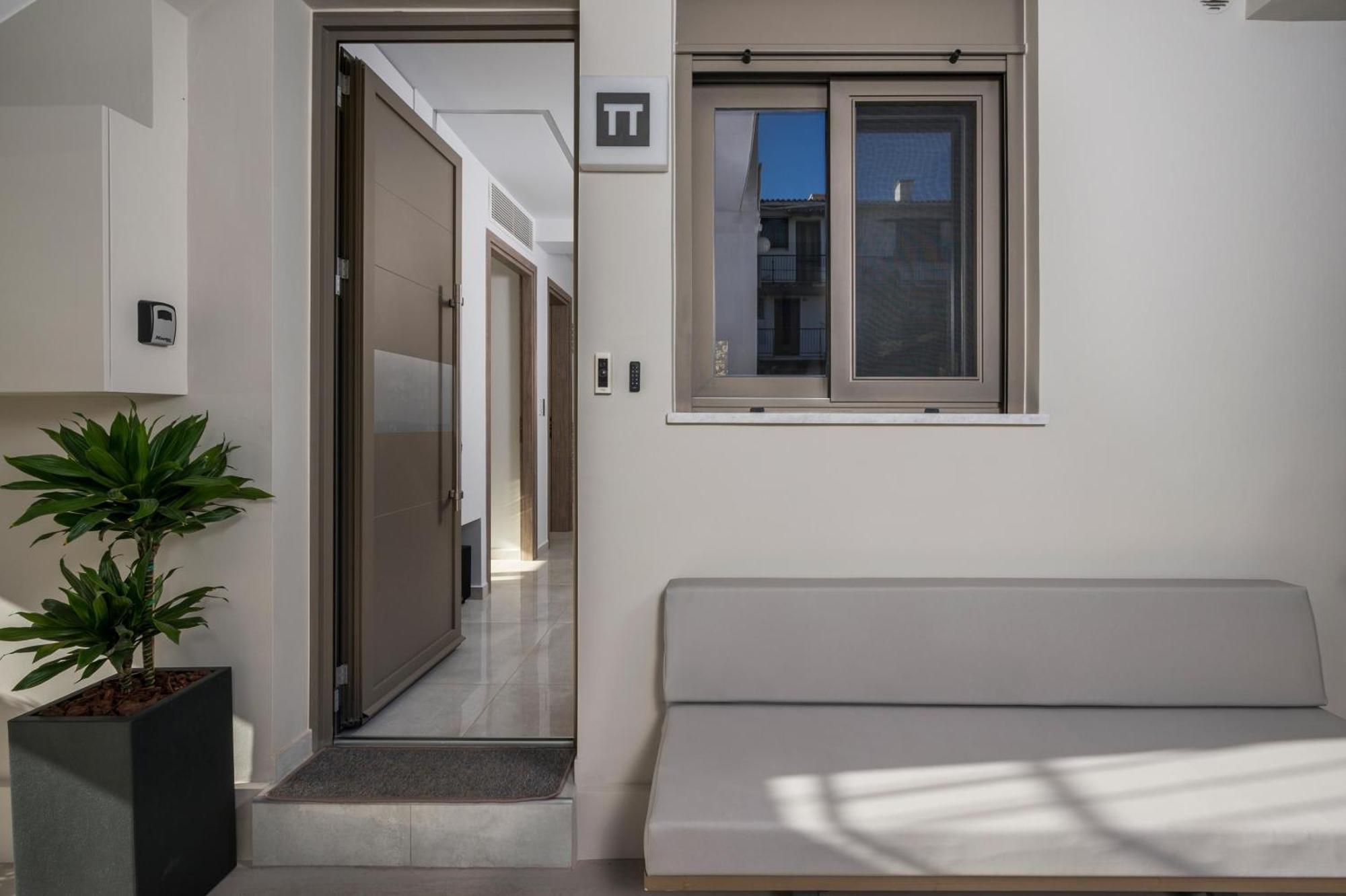 Π Suite Project: Smart Bnb Chania  Bagian luar foto