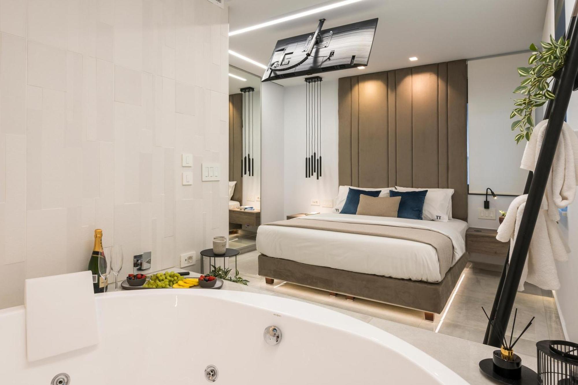 Π Suite Project: Smart Bnb Chania  Bagian luar foto